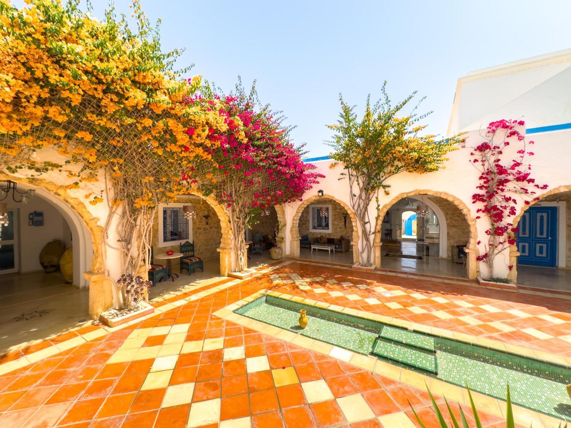 Le Patio De Mezraya Bed & Breakfast Mezraia Exterior photo
